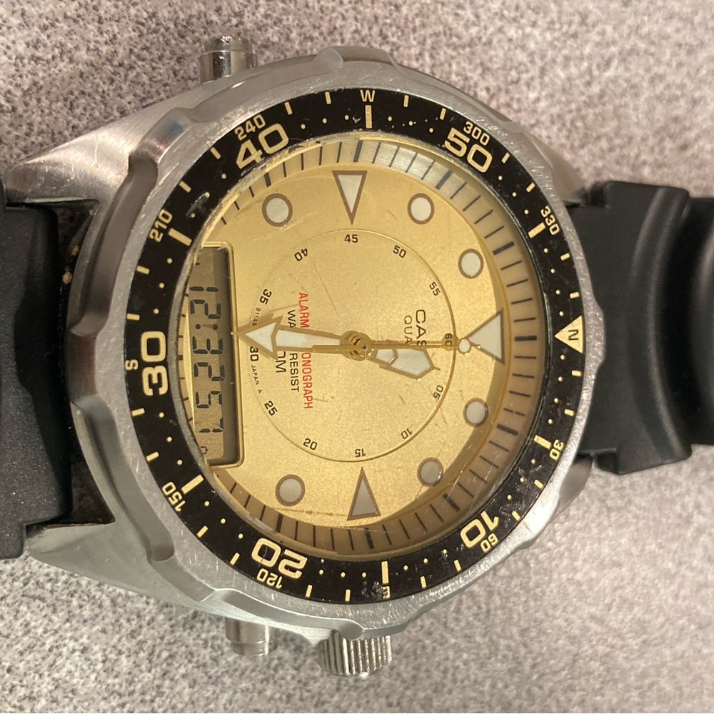 Vintage Casio Arnie, AMW-320, new battery, works great, rubber strap - Picture 6 of 7